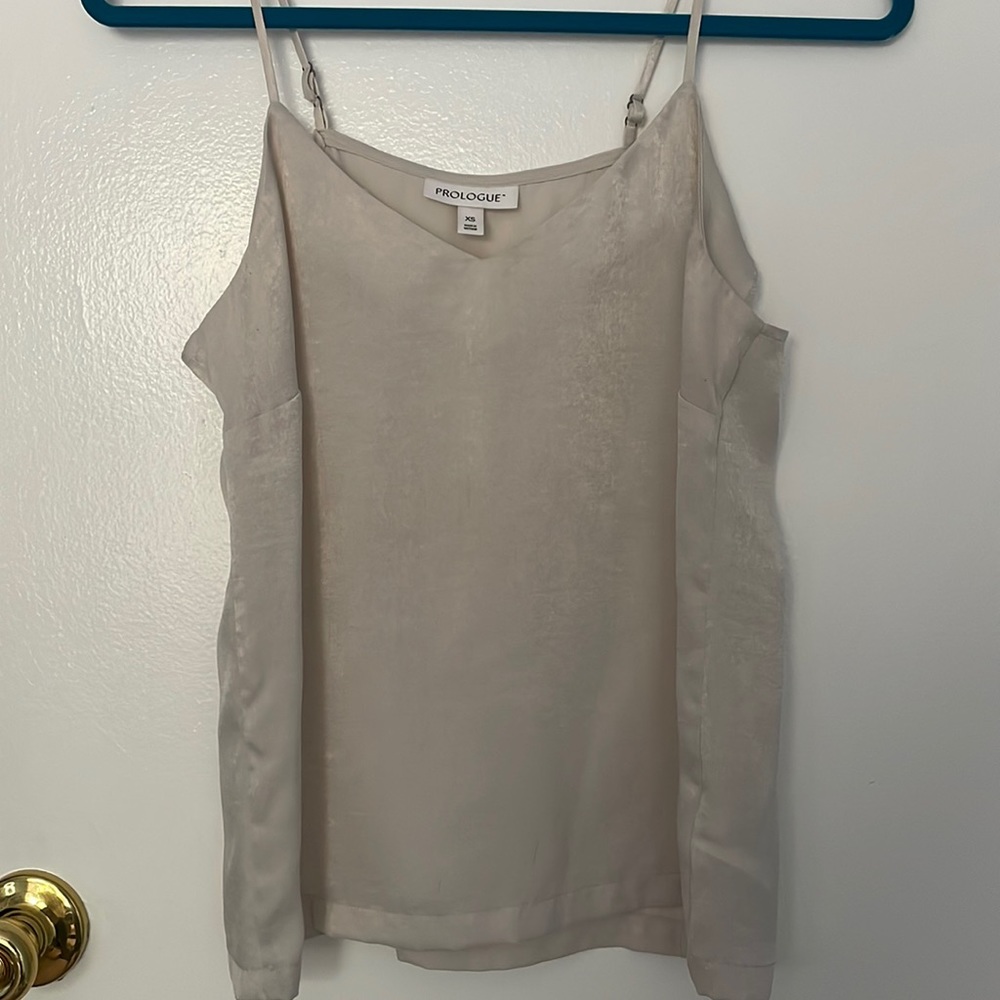 Silky Tank